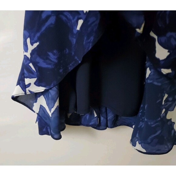 Talbots Petites Size 8P Dress Blue White Floral Lined Fit & Flare - Picture 6 of 9